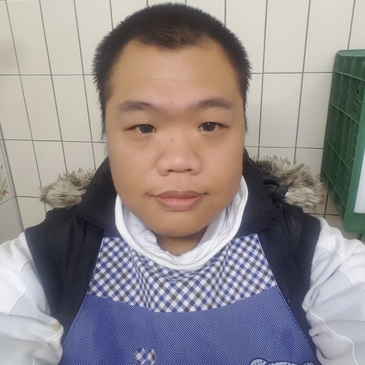 黑熊的第一张照片--桃园残疾人相亲网