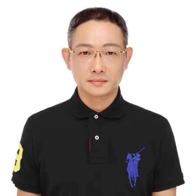 邱先森的第一张照片--桃园残疾人相亲网
