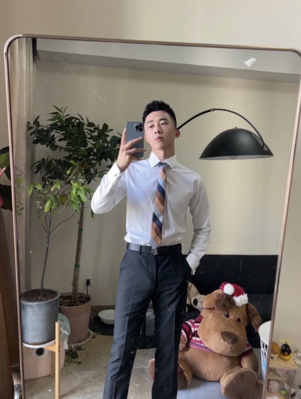 张浩的第一张照片--桃园残疾人相亲网